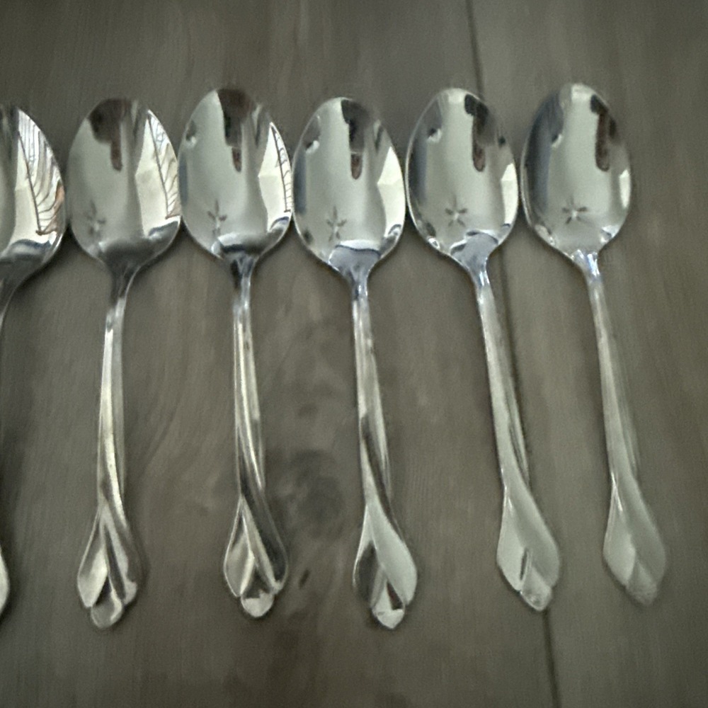 8 Place‎ Oval Soup Spoons Oneida SATIN TRIBECA USA Stainless 6 3/4" - Picture 4 of 5